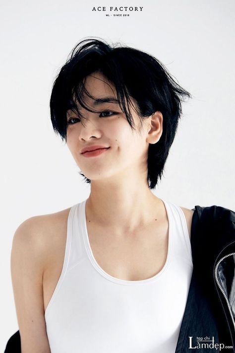 Lee Joo Young Actress, Elle Lee, Lee Joo Young Hair, Lee Jooyoung, Michelle Alves, Tomboy Haircut, Lee Joo Young, Estilo Tomboy, Tomboy Hairstyles