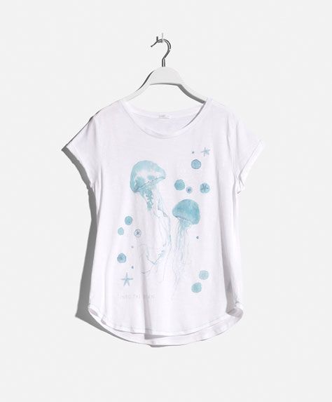 Oysho jellyfish t-shirt Jellyfish Clothes, Jellyfish Shirt, Style Goals, Fishing Shirts, Fit Inspo, Jellyfish, Outfits Aesthetic, Fitness Inspo, Shirt Outfit