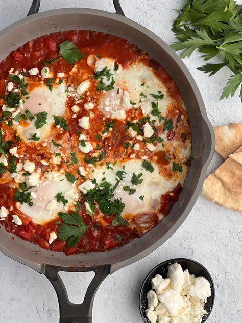 Easy Shakshuka Recipe, Orzo Pasta Recipes, Week Meals, Spinach Sauce, Shakshuka Recipes, Tomato Spinach, Smart Food, Egyptian Food, Tasty Vegetarian Recipes