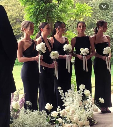 Elegant Wedding Bridesmaids, Black Tie Wedding Party Bridesmaid Dresses, Mismatched Black Bridesmaids, Aesthetic Bridesmaids Dresses, Black Bridesmaid Wedding Party, Black Braidsmaids Dresses, Minimalist Wedding Bridesmaid Dresses, Black Bridesmaid Dress Aesthetic, Elegant Classy Bridesmaid Dresses