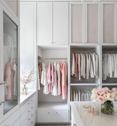 @make_my_day_home_decor • Instagram photos and videos Boutique Dressing Room, Transitional Closet, Pink Cabinets, Marie Flanigan, Smart Closet, Beautiful Closets, Closet Renovation, Dream Closets, Custom Closet