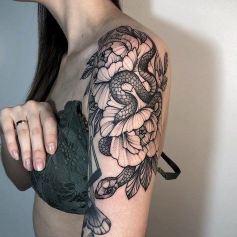 Snake Tattoo Meaning, Serpent Tattoo, Snake Tattoo Design, Tattoo Zeichnungen, Upper Arm Tattoos, Back Of Shoulder Tattoo, Shoulder Tattoos For Women, Tattoo Sketch, Arm Tattoos For Women