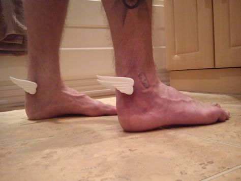 Found on google images, achilles Piercing is so gross, but this makes it work. Unusual Piercings, Piercing Studio, Piercing Tattoo, Body Mods, Make It Work, Piercing Jewelry, Ballet Shoes, Body Art, Chelsea Boots