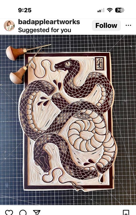 Woodcut Prints Printmaking Art, Linolium Printing Designs, Linoleum Stamp Ideas, Lino Block Printing Ideas, Small Lino Prints, Linography Ideas, Linoleum Block Printing Ideas, Relief Printing Ideas, Linoleum Printmaking Ideas