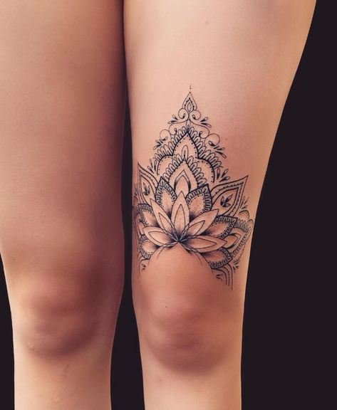 Mandala Tattoo Leg, Front Thigh Tattoos, Tato Mandala, Mandala Thigh Tattoo, Mandela Tattoo, Tato Paha, Shin Tattoo, Hip Thigh Tattoos, Henna Tattoo Hand