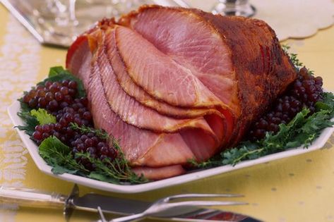 Polish Easter Dinner Recipes Collection Thanksgiving Ham, Ham Glaze Brown Sugar, Cooked Ham, Polish Easter, Ham Glaze Recipe, Holiday Ham, Glazed Ham, Ham Recipe, Easter Dinner Recipes