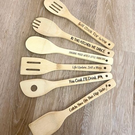 Utensil Crafts, Engraved Wooden Spoons, Forge Projects, Xtool F1, Farmhouse Winter Decor, Wooden Spoon Crafts, Cut Crafts, Wood Burn Spoons, Fall Tiered Tray Decor