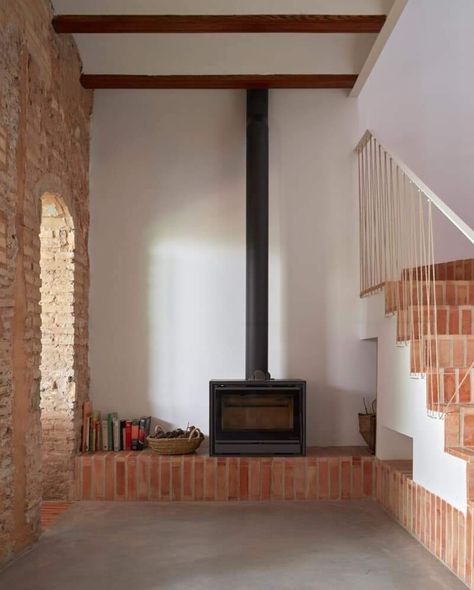 Architecture Extension, Stairs Fireplace, Renovation Architecture, Brick Arch, Freestanding Fireplace, Building House, Masonry Wall, Large Window, Home Fireplace