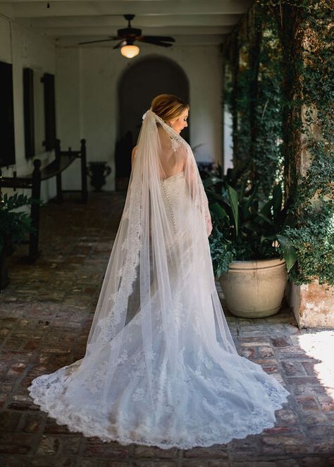 Chic Lowcountry Wedding at The Governor Thomas Bennett House — A Lowcountry Wedding Blog & Magazine - Charleston, Savannah, Hilton Head, Myrtle Beach Fingertip Length Veil, Chapel Length Veil, Layered Veil, Fingertip Veil, Veil Styles, Lowcountry Wedding, Blusher Veil, Beautiful Veil, Chapel Veil