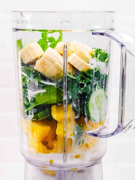 Pineapple Cucumber Smoothie | The Picky Eater Pineapple Cucumber Smoothie, Smoothie With Banana, Pineapple Cucumber, Cucumber Smoothie, Berry Smoothie, Banana Smoothie, Smoothie Recipe, Detox Smoothie, Picky Eaters