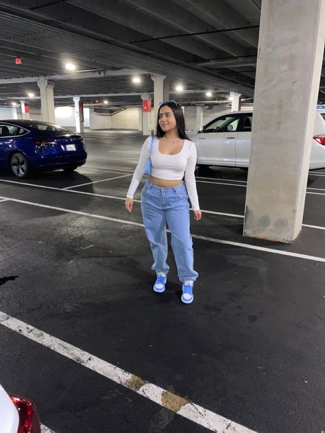 Unc Dunks Outfit Woman, Unc Blue 5s Outfit, Jordan 1 Outfits Womens, Jordan 1 Blue Outfit Women, Unc Blue Dunks Outfit, Unc Outfit Women, Light Blue Jordan 1 Outfit Women, Unc 1 Jordans Outfit, Unc 1s Outfit