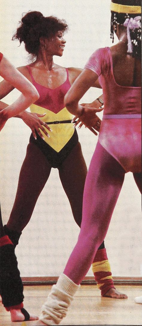 80s Gym Outfit, Yoga Outfits For Women Plus Size, 1980s Aerobics, 80s Workout Outfit, Aerobic Outfits, Sportwear Outfit, Yoga Outfit Ideas, 80s Workout Clothes, Yoga Outfits For Women