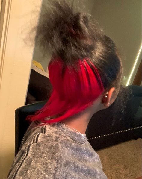 Follow me for more !! Red Peekaboo Hair Black Women, Red Skunk Stripe Hair Black Women, Red Skunk Stripe Hair, Red Skunk Stripe, Underdye Hair, Stripe Hair, Hair Stripes, Skunk Stripe, Girl Hair Colors