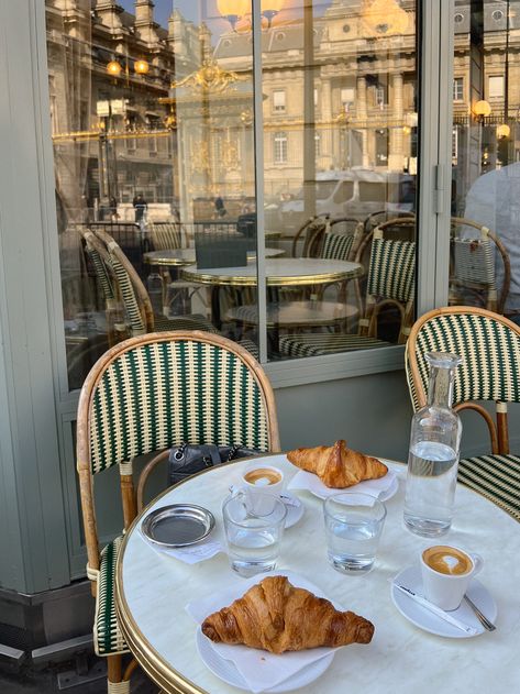 PARIS - 10 PRETTIEST CAFES PARIS - 10 PRETTIEST CAFES Paris Breakfast Cafe, Paris Aesthetic Restaurant, Cafe In Paris Aesthetic, European Cafe Aesthetic, French Bakery Design, French Cafe Interior Design, French Cafe Interior, Parisian Cafe Aesthetic, French Bakery Aesthetic