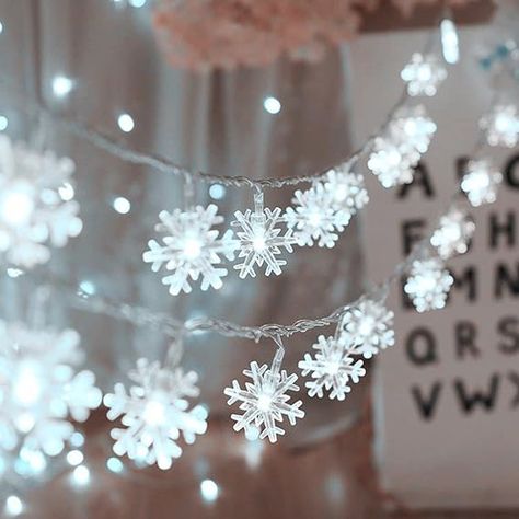 KAILEDI Christmas Lights, 40 LED Snowflake String Fairy Lights for Home, Party, Christmas, Wedding, Garden, Xmas Garden Patio Bedroom Decor Indoor Outdoor Celebration Lighting #christmaslights #christmasdecor #christmasideas #christmasledlights #christmasparty #christmasdecorideas Patio Bed, Snowflake Lights, Battery String Lights, Indoor String Lights, Artificial Flowers Wedding, Led Fairy Lights, Snowflake Decorations, Light Garland, Decorating With Christmas Lights