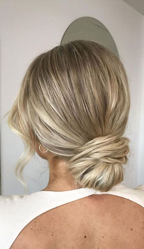 Low Bun Wedding Hair, Bridesmaid Hair Inspo, Bridemaids Hairstyles, Bridesmaid Updo, Wedding Hair Up, Guest Hair, Bridesmaid Hair Makeup, Wedding Guest Hairstyles, Bridesmaid Hair Updo