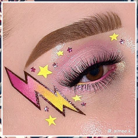 Christmas Makeup Eyeliner - If you found what you like, it's very important that you take action immediately - Visit For More! Stella Makeup, Jerrica Benton, Maquillaje Aesthetic, Shimmer Body Lotion, Make Carnaval, Cute Eye Makeup, Tint Lipstick, Cool Makeup Looks, 80s Vibes