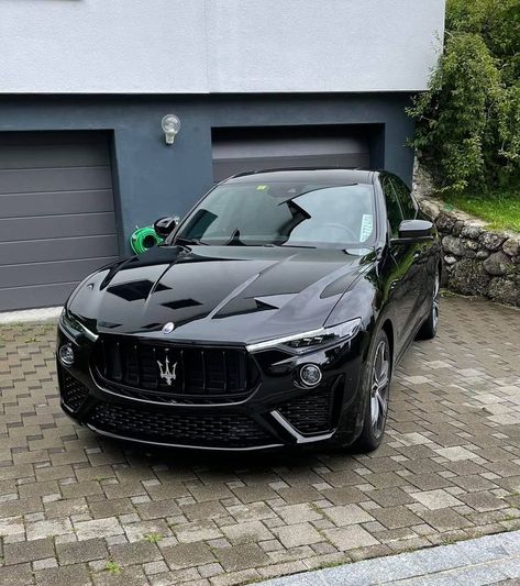 Maserati Truck, Aesthetic Maserati, Maserati Aesthetic, Maserati Suv, Car Maserati, Maserati Car, Maserati Levante, Dream Cars Mercedes, Aesthetic Car