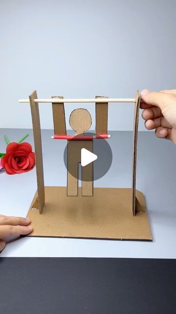 Fun Crafts With Cardboard, Hand Crafts For Kids Cute Ideas, Cardboard Inventions, Diy Kids Crafts Easy Simple, Cardboard Art For Kids, Cardboard Activities For Kids, Stuff To Make Out Of Cardboard, Cute Cardboard Crafts, Things To Do With Cardboard