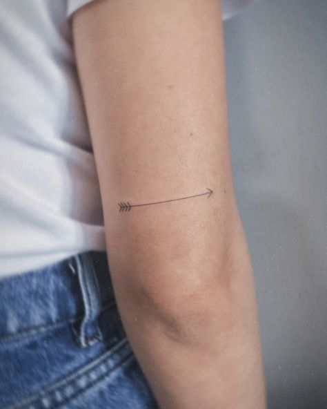 Small Arrow Tattoos For Women, Tiny Arrow Tattoo, Friendship Arrow Tattoo, Small Arrow Tattoo, Tattoos Change, Simple Arrow Tattoo, Arrow Tattoos For Women, Small Arrow Tattoos, Minimalist Tattoo Meaning