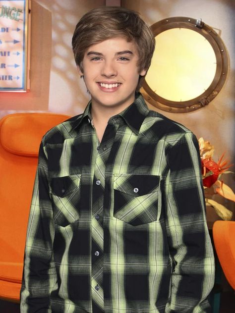 Sweet Life On Deck, Sprouse Brothers, Zack Martin, Suite Life On Deck, Suit Life On Deck, Sprouse Twins, Old Disney Channel, Dylan And Cole, Clip Board