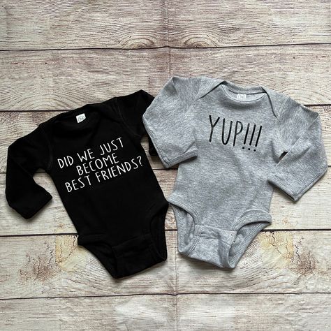 Have a pair of infant twins that are going to be the best of friends? Then grab them this pair of onesie. Need a baby shower gift idea and love these onesies? Then you will LOVE our Double Bae Box! Product Features: Crew neck Long Sleeve 100% Cotton Button snaps at bottom for closure Care Instructions: Machine wash prior to use Wash inside out Wash with like colors Tumble dry Cousin Onesie Announcement, Best Friends Onesies, Future Besties Onesie, Twin Onsies Ideas, Bestie Onesies, Best Friend Onesies, Twin Baby Announcements, Second Baby Announcements, Twin Onesies