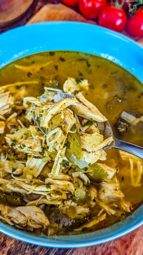 Green Chili Stew With Chicken, Green Chili Chicken Soup Recipes, Chicken Green Chili Recipes, Crockpot Green Chicken Chili, Green Chili Chicken Tortilla Soup, Green Chili Recipes Chicken, Chicken And Green Chili Recipes, Green Chili Chicken Enchilada Soup, Green Chili Chicken Stew