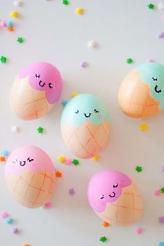 Simple Easter Egg Designs, Cool Easter Eggs, Easter Egg Printable, Easter Egg Template, Easter Egg Decorating Ideas, Disney Easter Eggs, Easter Egg Decorations, Egg Decorating Ideas, Easter Egg Hunt Party