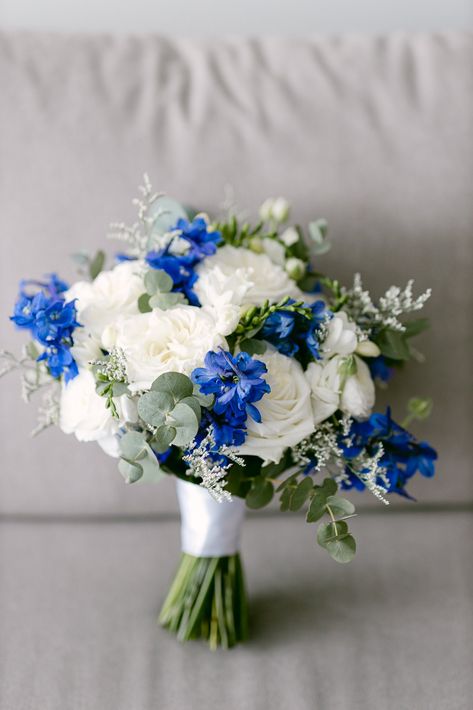 Royal Blue Hoco Bouquet, Royal Blue Hoco Flowers, Homecoming Bouquet Ideas Blue, Blue Hoco Flowers, Royal Blue Flower Bouquet, Formal Bouquet, Royal Blue Wedding Flowers, Hoco Brunch, Hoco Bouquet