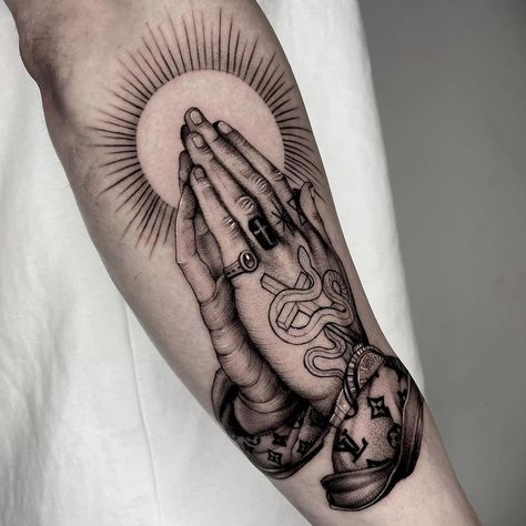 BLACK.TATTOO.STYLES’s Instagram profile post: “Artist- @gush.like.kush” Best Tattoo Ideas For Men, Praying Hands Tattoo, Tattoo Filler, Dibujos Tattoo, Full Arm Tattoos, Greek Tattoos, Cool Tattoos For Guys, Tattoo Ideas For Men, Black Tattoo