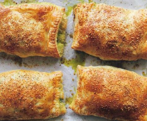 Chicken Pesto Turnovers Chicken Pesto Puff Pastry, Chicken Pesto Pockets, Savory Turnover Recipes, Chicken Turnovers, Chicken Hand Pies, Deli Ideas, Savory Pastries, Chicken Pesto Recipes, Louisiana Kitchen