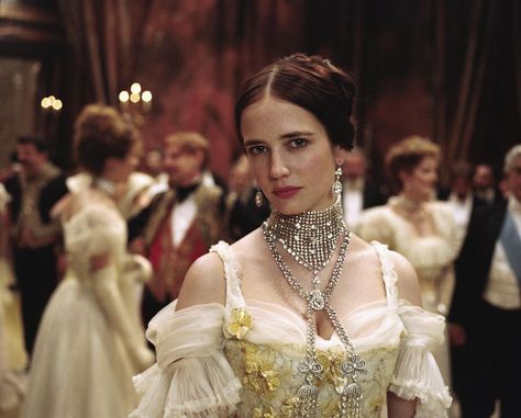 "Arsene Lupin" film Arsene Lupin, Michael Haneke, British Costume, Viggo Mortensen, Teresa Palmer, Maria Callas, Costume Drama, Eva Green, Casino Royale