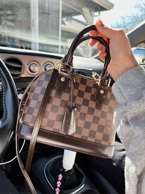 Alma Bb Damier Ebene Outfit, Louis Vuitton Bag Alma Bb, Louis Vuitton Bag Alma, Luis Vuitton Bag Outfit, Bb Alma Louis Vuitton, Louis Vuitton Alma Bb Outfit, Office Outfits Women Classy, Lv Alma Bb Outfit, Louis Vuitton Crossbody Bag Outfit