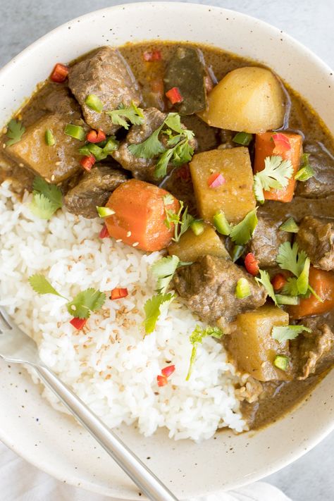 Warm and cozy, easy one pot coconut curry beef stew is hearty yet creamy, packed with tender beef chunks, potatoes and carrots, and creamy coconut milk. | aheadofthyme.com Curry Beef Stew, Asian Beef Stew, Beef Vegetable Stew, Family Recipies, Beef Chunks, Baked Ziti With Sausage, Fall Dinner Ideas, Curry Beef, Easy Fall Dinners