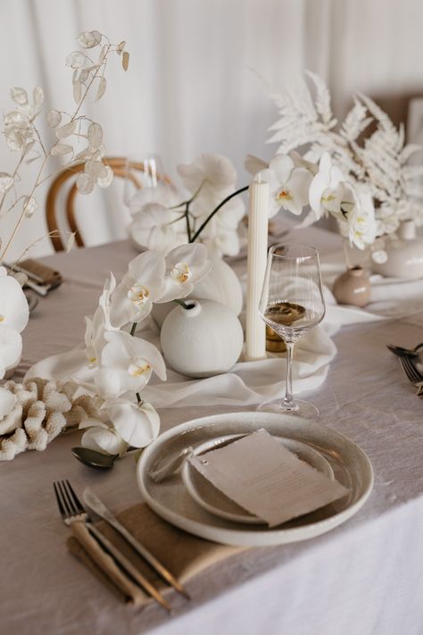 Marlborough Sounds, Auckland Wedding, Bay Of Plenty, All White Wedding, Tablescape Inspiration, White Florals, Minimal Wedding, Neutral Wedding, Linen White