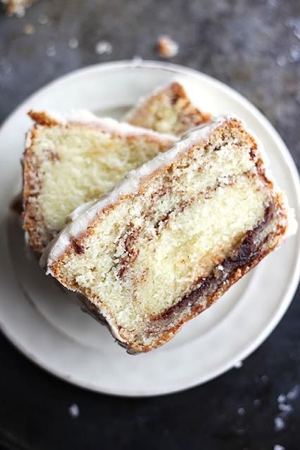 Cinnamon Roll Pound Cake Cinnamon Roll Pound Cake, Cake Tasting, Pound Cake Recipes, Breakfast Cake, Yummy Sweets, How Sweet Eats, Cinnamon Roll, Eat Dessert, Sweets Desserts