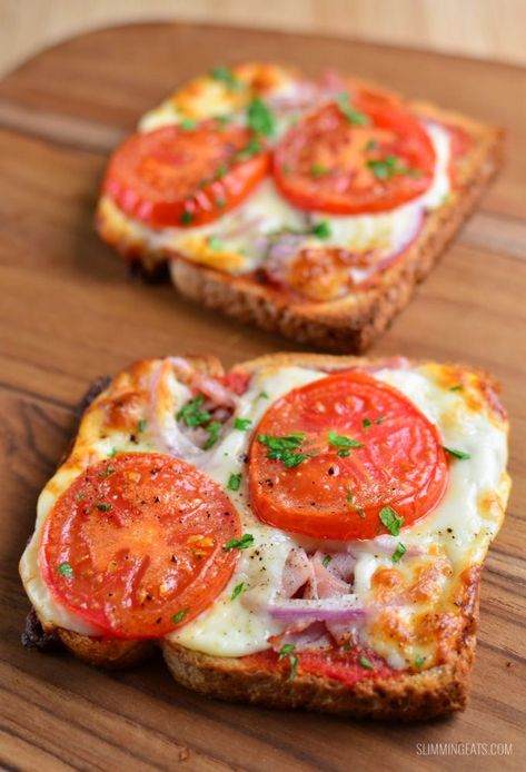 Mic Dejun Rapid, Fancy Pizza, Menu Sarapan Sehat, Breakfast Toast, Syn Free, Quick Healthy Breakfast, حلويات صحية, Eat Pizza, Toast Recipes