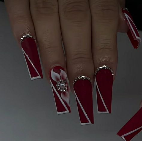 Red Nails With Rhinestones Bling, Red And Silver Nails For Prom, Red Birthday Nails, Red And Silver Nails, Elegant Nail Art, Red Acrylic Nails, Fancy Nails Designs, Nails Design With Rhinestones, Pretty Nail Art Designs