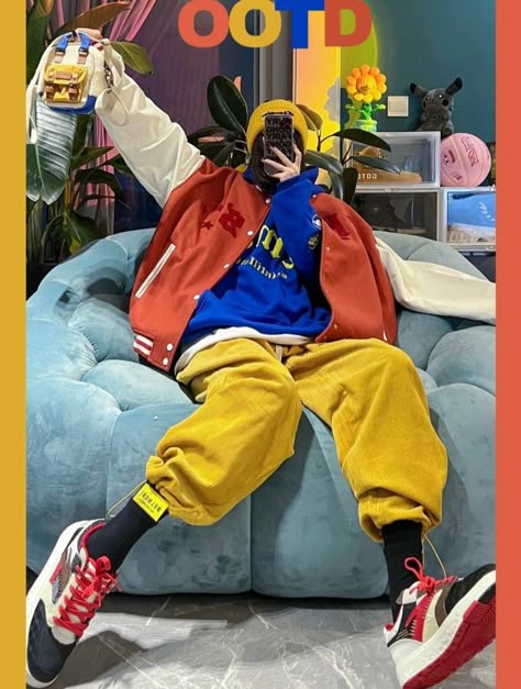 Colourful Streetwear, Clothes Tomboy, Bright Streetwear, Colorful Outfits Men, Colorful Mens Fashion, Colorful Streetwear, Mens Gym Fashion, Bear Backpack, Outfits Colorful