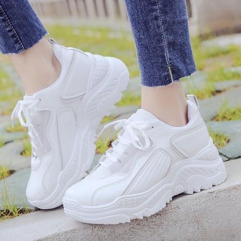 Sporty Shoes Women, Sepatu Platform, Girls Shoes Teenage, Ladies Casual Shoes, Vulcanized Sneakers, Korean Shoes, Women Trainers, Sporty Shoes, Mesh Heels