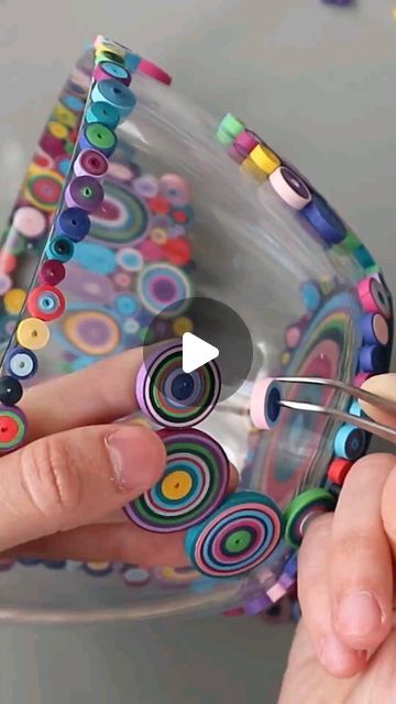 Paper Quilling Art Creative, Paper Quilling Bowl, Quilling Frames Ideas Wall Art, Quilling Craft Ideas, 3d Paper Quilling Ideas, Quilling Instructions Step By Step, How To Quilling For Beginners, Quiling Paper Art Projects, Quilling Bowl