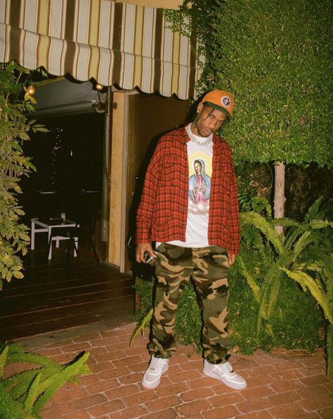 Houston Fits, Travis Scott Outfits, Palm Angels Pants, Air Force 1 Outfit Men, Travis Scott Fashion, Travis Scot, Rapper Fashion, 2000 Style, Nike Airforce1