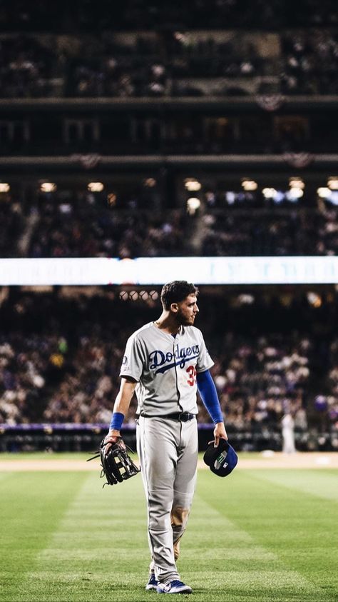 Cody Bellinger Wallpaper, Baseball Lifestyle, Dodgers Nation, Baseball Wallpaper, Mlb Wallpaper, Dodgers Girl, Corey Seager, Cody Bellinger, Gold Gloves