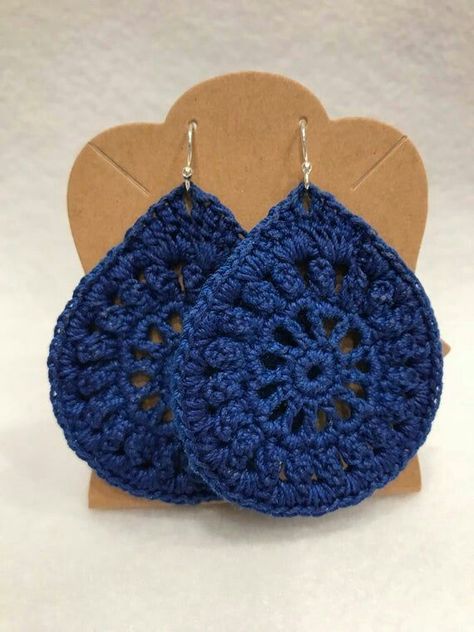 Flower Earrings Diy, Silk Earrings, Crochet Jewlery, Crochet Jewelry Patterns, Crochet Earrings Pattern, Blue Crochet, Earring Tutorial, Handmade Jewelry Gift, Free Crochet Patterns