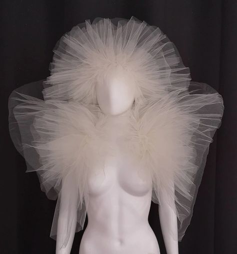 Cloud Costume, Tulle Wings, Costumes Couture, Traditional Attires, Textiles Projects, Tutu Costumes, Floral Bridal, Ethereal Beauty, Pavlova