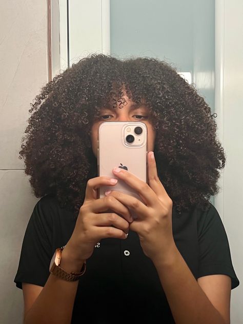 Layered 4b Curly Hair, Big 4b Hair, 4a 4b Hair, Curly Hairstyles 3c 4a, Curly Cuts Black Women, Natural Hairstyles With Bangs, Long Type 4 Hair, 4b Curly Hair, Coily Hair Hairstyles