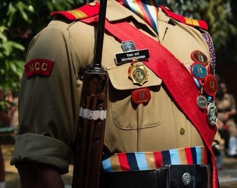 Photography Ncc Cadet Wallpaper, Ncc Cadet, Paisa Money, Air Force Dress, National Cadet Corps, Army Wallpapers, Soldier Quotes, Indian Army Quotes, Indian Army Wallpapers