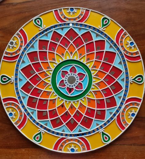 Mouldit Mirror Art, Clay Art Mandala, Mdf Board Clay Art, Mdf Clay Art, Easy Lippan Art Ideas, Paintings On Mdf Board, Clay Drawing Art, Lippan Art On Mdf Board, Clay Rangoli Designs