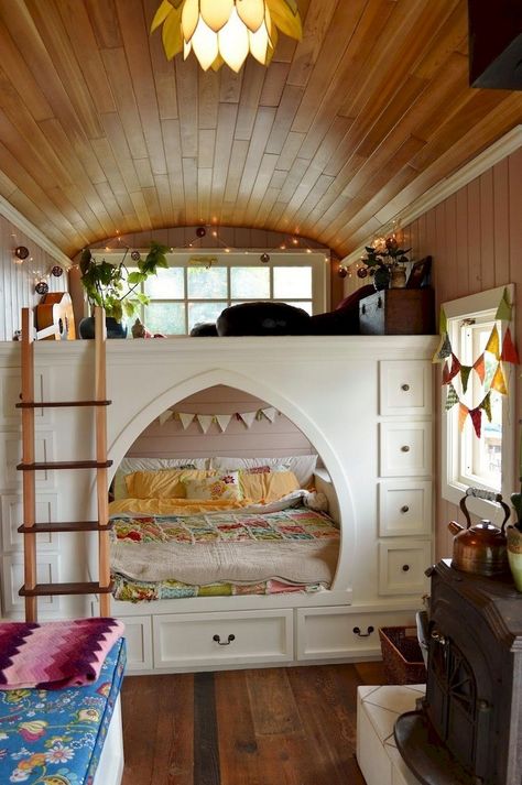 Tiny House Bus, House Bus, Rv Interior Design, School Bus Tiny House, Rv Interior Remodel, Tenda Camping, Bus Interior, Bus Living, Bus House