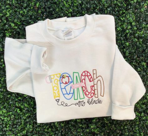 Personalized White Tops For School, Personalized Green Cotton Tops, Teacher Sweatshirt Ideas, Teach Shirt, Custom Teacher Gifts, Teaching Shirts, Gildan Sweatshirt, Raglan Shirt, Gildan Sweatshirts